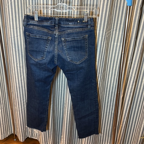 CAbi women’s jeans size 0 style 917 medium wash Boyfriend cut cropped ankle - Picture 2 of 12